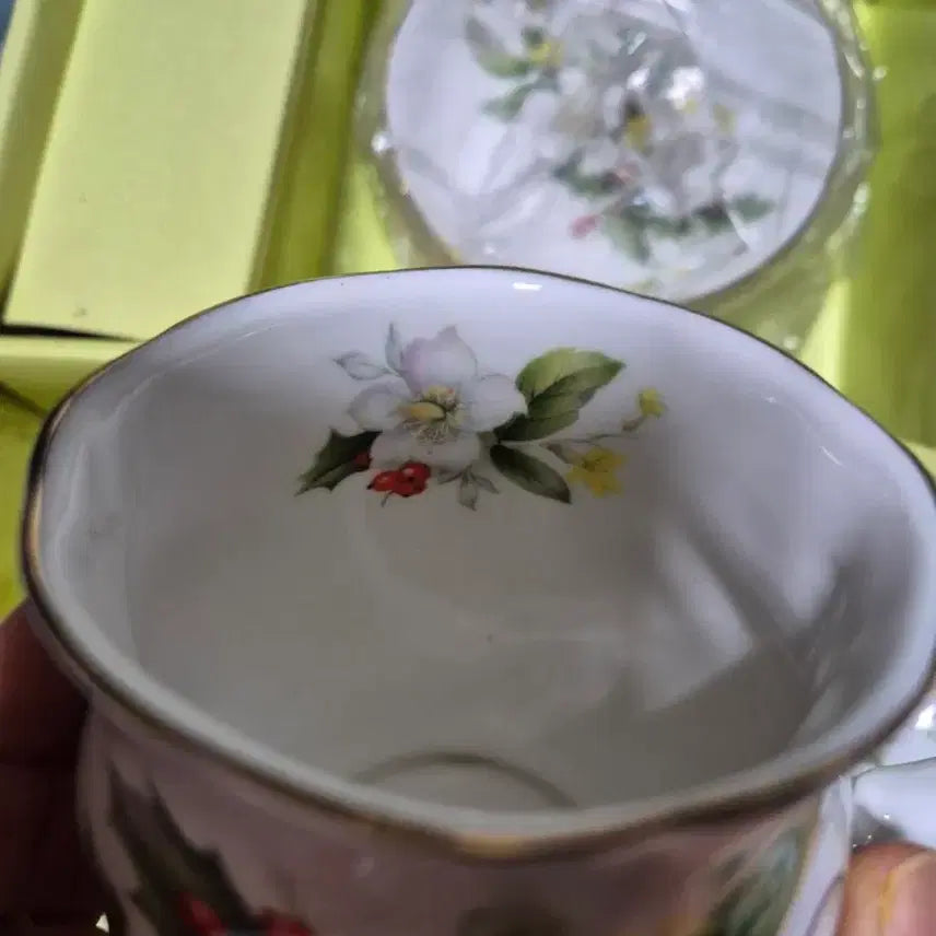 [BUNJANG] Royal Swan England Teacup Set / 로얄스완 잉글랜드 찻잔 미사용 2조세트
