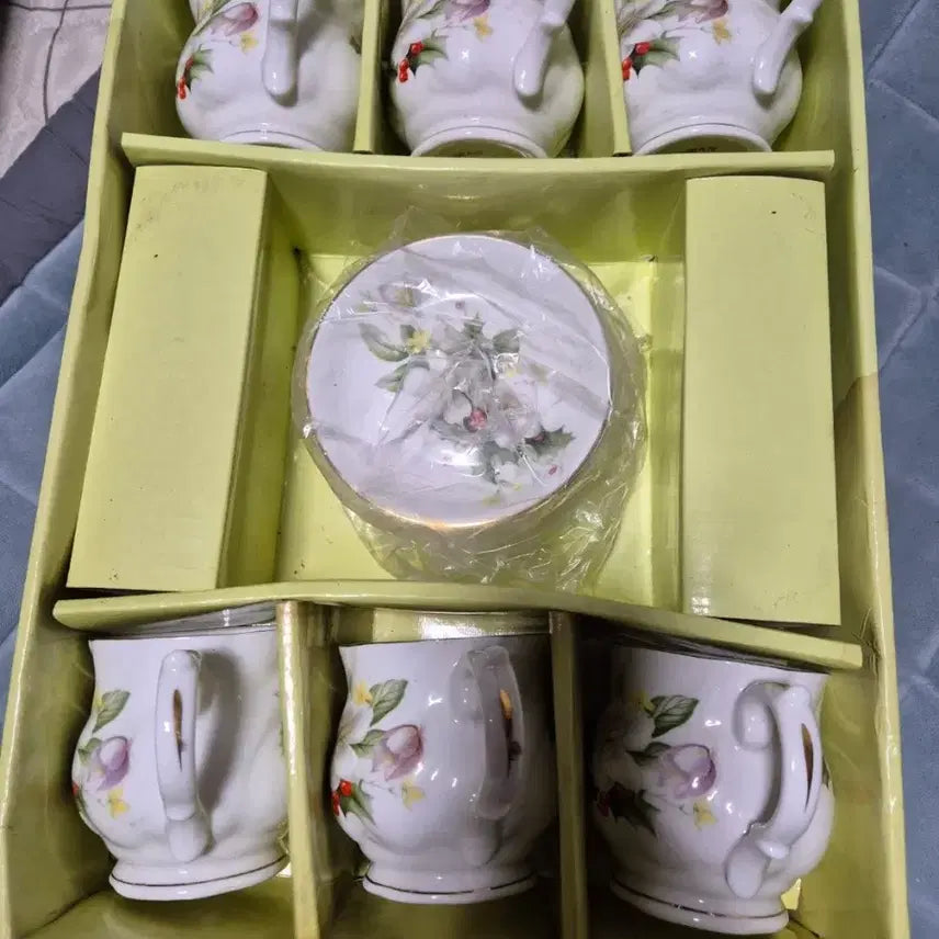 [BUNJANG] Royal Swan England Teacup Set / 로얄스완 잉글랜드 찻잔 미사용 2조세트