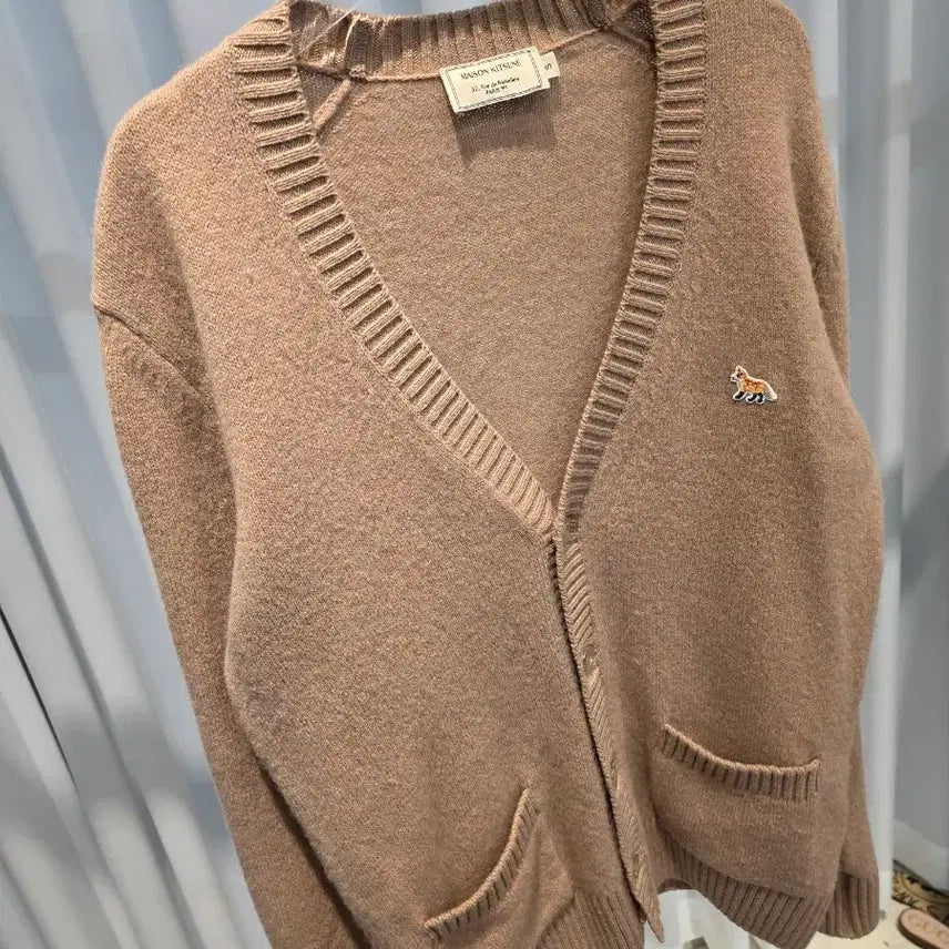 [BUNJANG] Maison Kitsune Baby Fox Cardigan Beige S / (S) 메종키츠네 베이비폭스 가디건 베이지