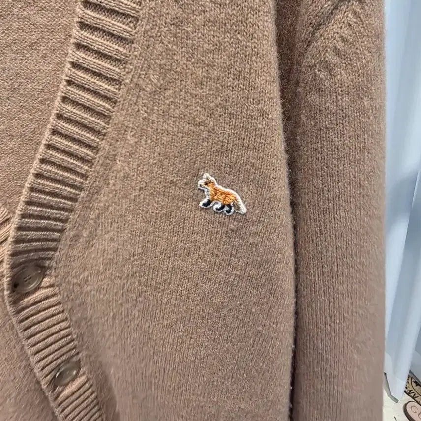 [BUNJANG] Maison Kitsune Baby Fox Cardigan Beige S / (S) 메종키츠네 베이비폭스 가디건 베이지