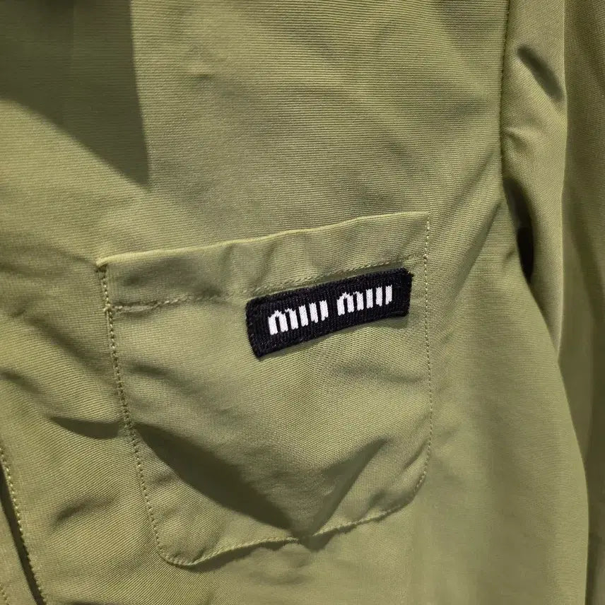 [BUNJANG] Miu Miu Cropped Poplin Shirt Jacket Green Women's / (38) 미우미우 크롭 포플린 셔츠자켓 그린 여성