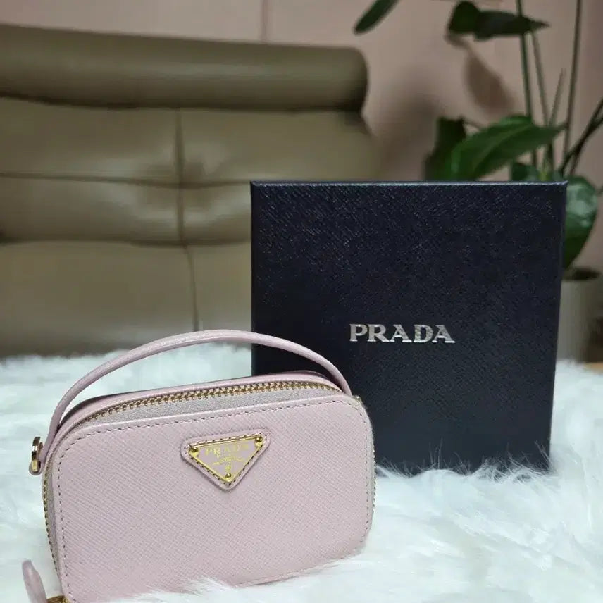 [BUNJANG] Prada Saffiano Leather Mini Crossbody Bag / 프라다 사피아노 레더 미니 크로스백 내장칩
