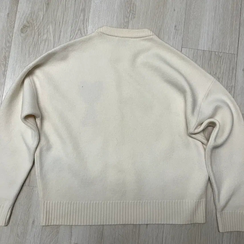 [BUNJANG] AMI Heart Logo Ivory Knit Sweater / 아미 AMI 하트 로고 아이보리 니트