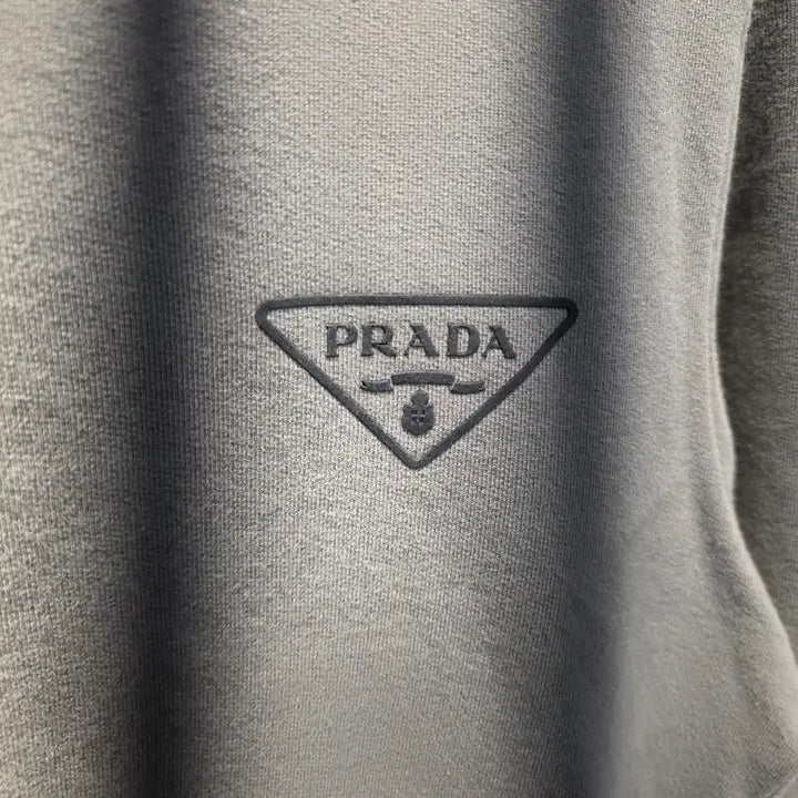 [BUNJANG] Prada Nylon Triangle Logo Sweatshirt / (M) 프라다 삼각로고 나일론 맨투맨