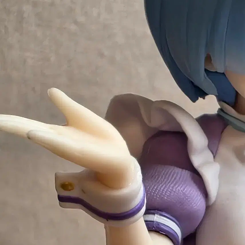 [BUNJANG] Re:Zero Rem Nurse Maid Limited Color Figure / [하자, 상자x] 렘 너스 메이드 한정 컬러 피규어