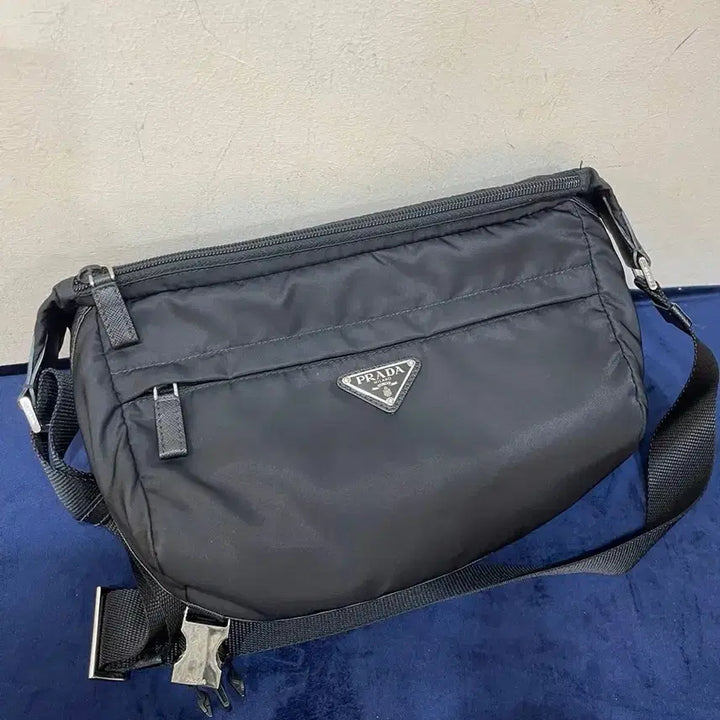 [BUNJANG] Prada Re-Nylon Medium Bike Bag / [2VH994] 프라다 리나일론 바이커백 미듐