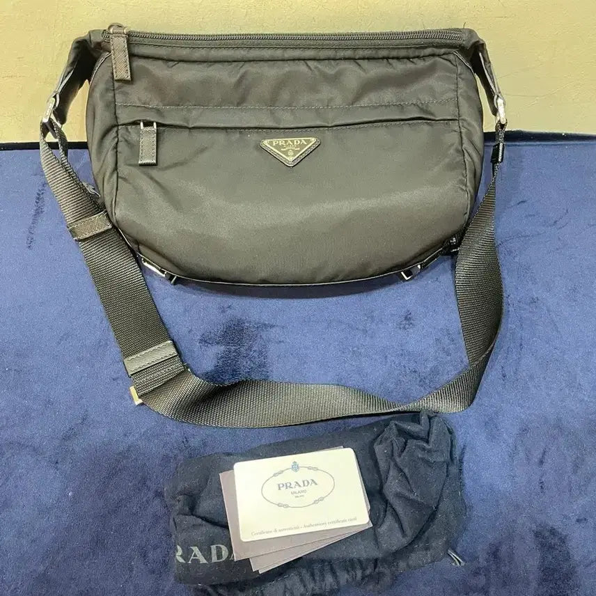 [BUNJANG] Prada Re-Nylon Medium Bike Bag / [2VH994] 프라다 리나일론 바이커백 미듐