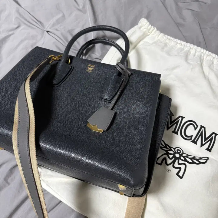 [BUNJANG] MCM Milla Tote Bag / (정품) MCM 밀라 토트백