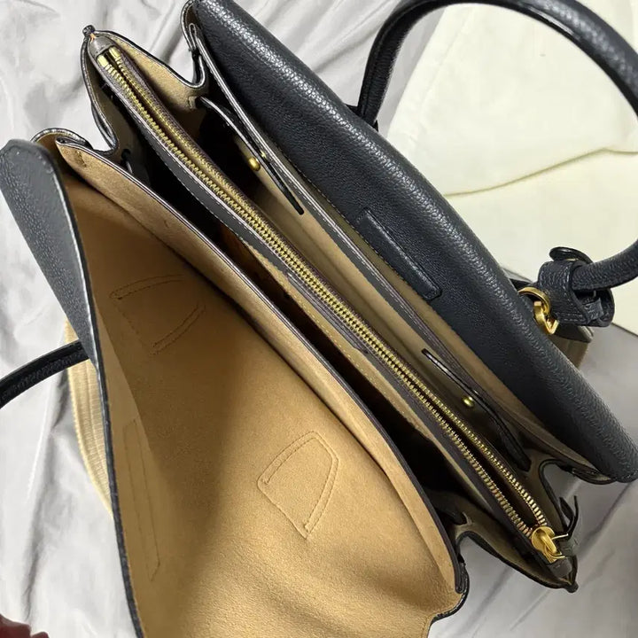 [BUNJANG] MCM Milla Tote Bag / (정품) MCM 밀라 토트백