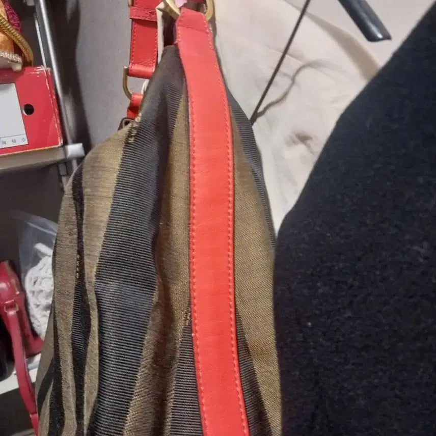 [BUNJANG] Fendi Pequin Hobo Bag / 펜디 페퀸  호보백