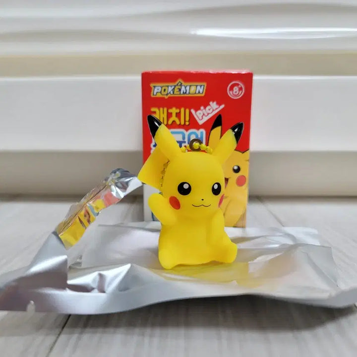 [BUNJANG] Pokemon Pikachu Figure Keyring / 포켓몬스터 정품 랜덤 확정 피카츄 캐치 피규어 키링 판매