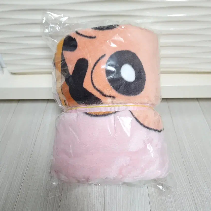 [BUNJANG] Crayon Shin-chan Blanket (Sealed) / 짱구는 못말려 짱구 담요 미개봉 판매