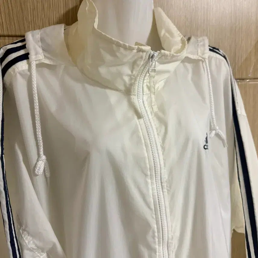 [BUNJANG] Adidas White Windbreaker Jacket / 아디다스 화이트 바람막이