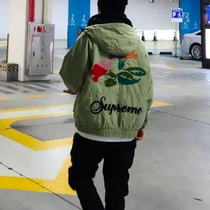 [BUNJANG] Supreme Needlepoint Hooded Jacket Olive M / 슈프림 니들포인트 후드 자켓 올리브 M