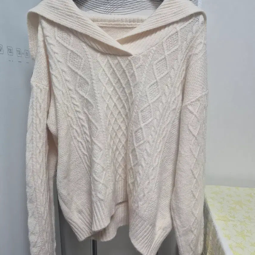 [BUNJANG] Winter Knit Sweater / 겨울 니트 새상품