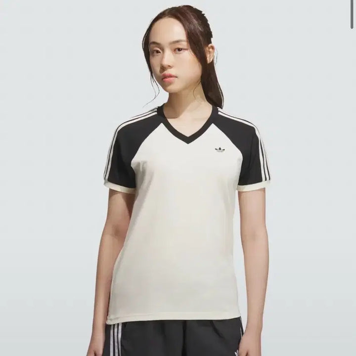 [BUNJANG] Adidas Tri-Stripe Short Sleeve T-shirt / 아디다스 삼선 반팔 티셔츠 블랙/아이보리