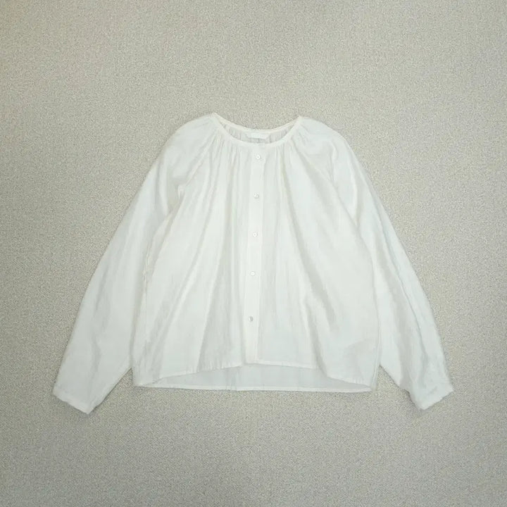 [BUNJANG] F Mood Beige Cotton Blouse / (F)무드베이지 여성 코튼 블라우스 긴팔 라운드넥 셔링 K5W3025