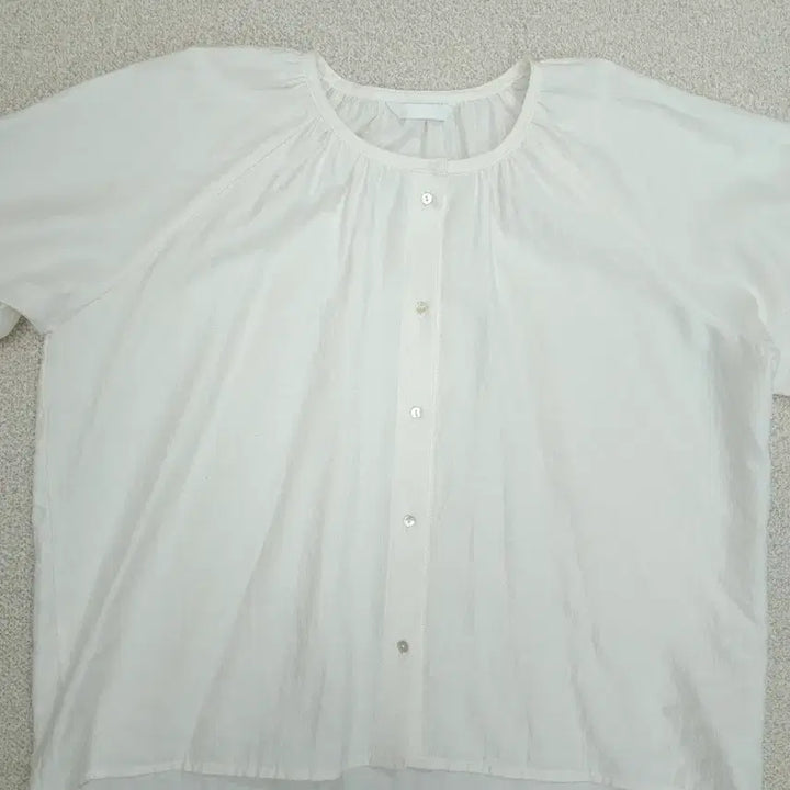 [BUNJANG] F Mood Beige Cotton Blouse / (F)무드베이지 여성 코튼 블라우스 긴팔 라운드넥 셔링 K5W3025
