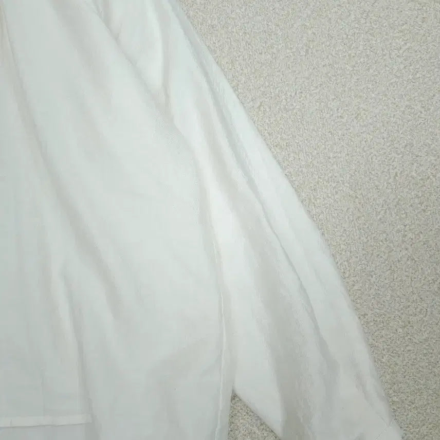 [BUNJANG] F Mood Beige Cotton Blouse / (F)무드베이지 여성 코튼 블라우스 긴팔 라운드넥 셔링 K5W3025