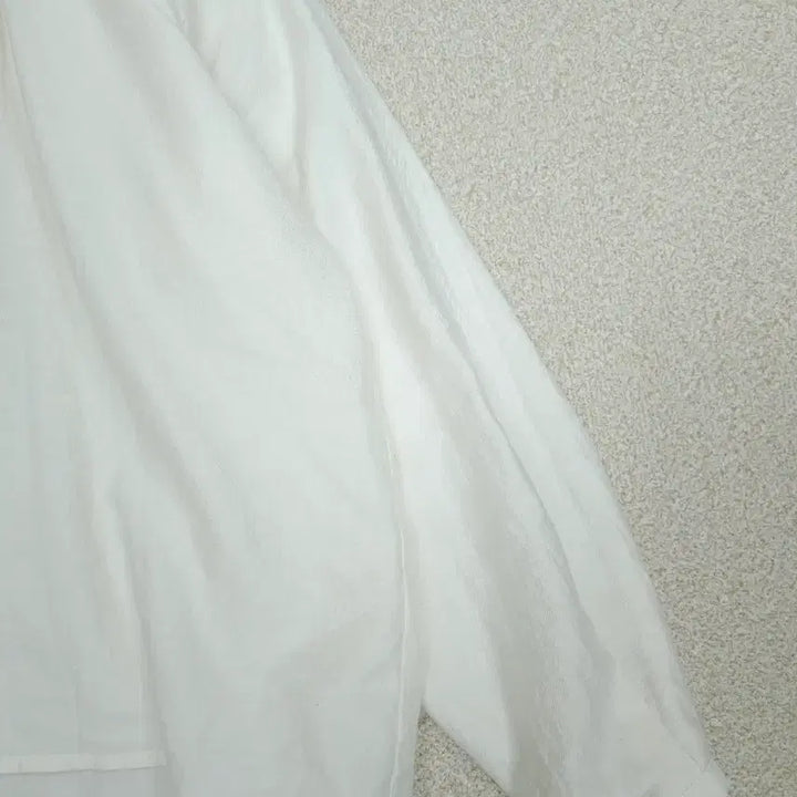 [BUNJANG] F Mood Beige Cotton Blouse / (F)무드베이지 여성 코튼 블라우스 긴팔 라운드넥 셔링 K5W3025