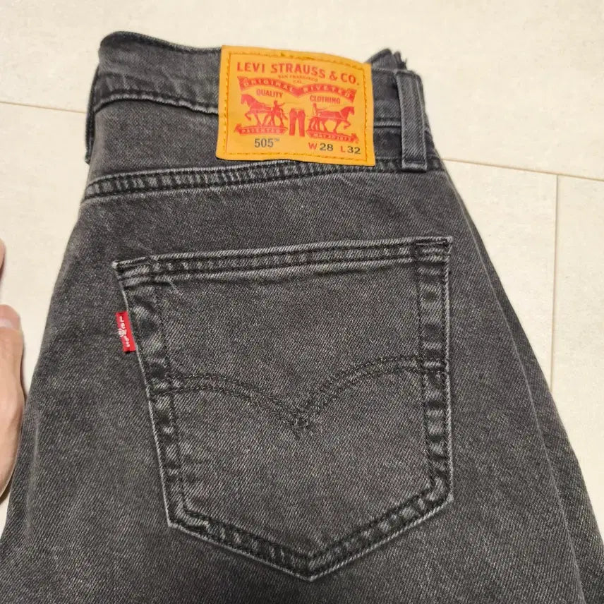 [BUNJANG] Levi's 505 Black Jeans / 리바이스 505 흑청