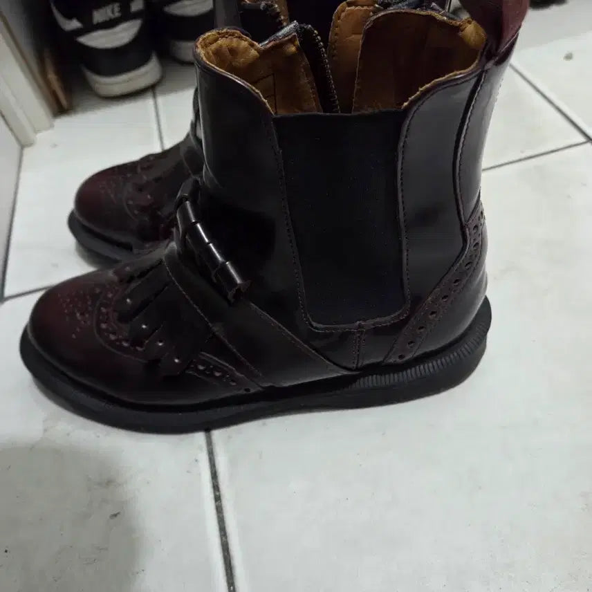 [BUNJANG] Dr. Martens Burgundy Tassel Chelsea Boots 230 / 닥터마틴 버건디 테슬 첼시 부츠 230