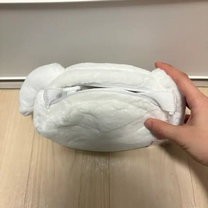 [BUNJANG] Cinnamoroll Emokyun Pouch / 시나모롤 에모큥 파우치 가방 정품