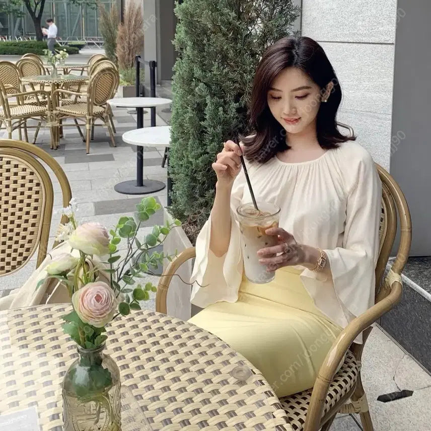[BUNJANG] Leticella Jenny Ruffle Blouse - Pink / 레티첼라 제니 러플 블라우스 핑크