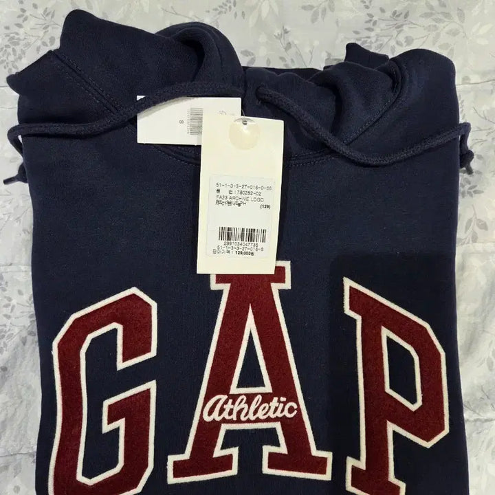 [BUNJANG] Gap Archive Embroidered Logo Hoodie / 갭 아카이브 자수 로고 후드티 / 후드 티셔츠