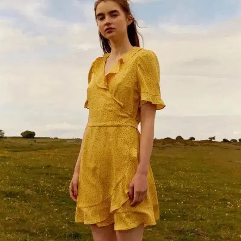 [BUNJANG] Rave Frill Dot Dress / 레이브 프릴 도트 원피스