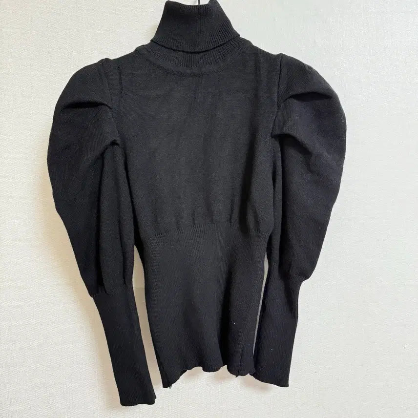 [BUNJANG] Black Knit Puff Turtleneck / 블랙 공주 니트 퍼프 터틀넥 목폴라