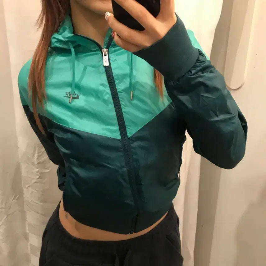 [BUNJANG] Nike Mint Green Crop Windbreaker / NIKE 나이키 민트 그린 크롭 바람막이