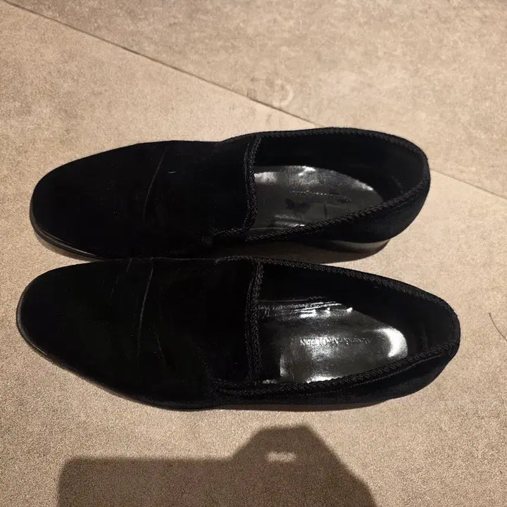 [BUNJANG] Alexander McQueen Velvet Loafers / 알렉산더맥퀸 실버 포인트토 벨벳 로퍼 팝니다. 280