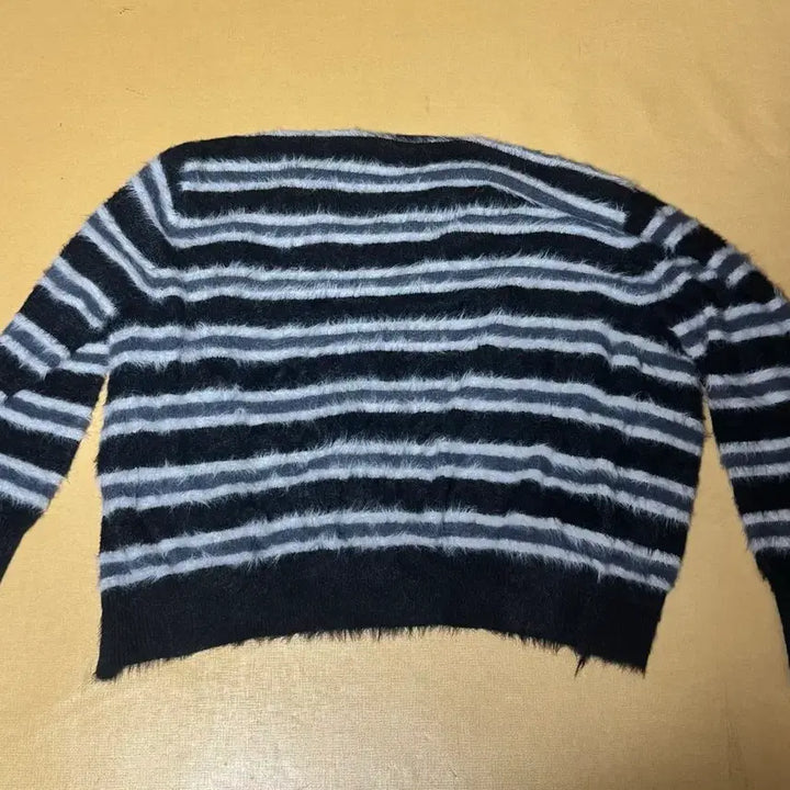[BUNJANG] OY Stripe Cardigan / 오와이 스트라이프 가디건