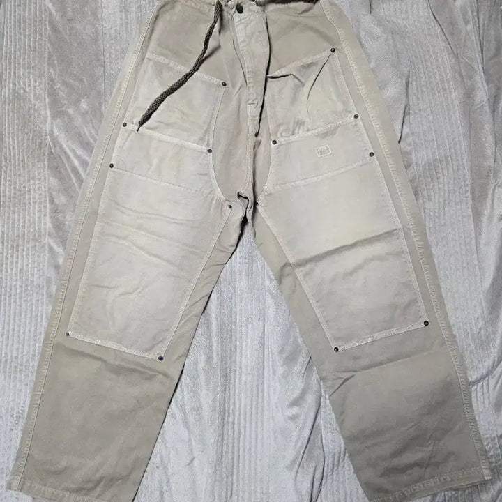 [BUNJANG] Capital Katsuragi W Knee Easy Pants Beige / 캐피탈 카츠라기 W 니 더블니 이지 팬츠 베이지