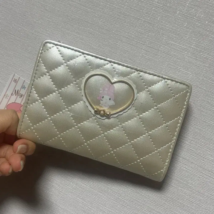 [BUNJANG] My Melody Quilted Middle Wallet / 마이멜로디 퀄팅 중지갑 판매