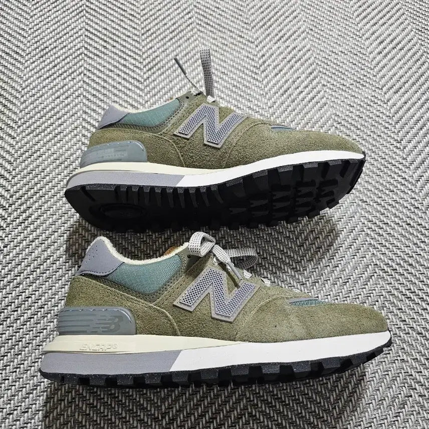 [SOLD OUT] 뉴발란스 x 스톤 아일랜드 574 레거시 그린