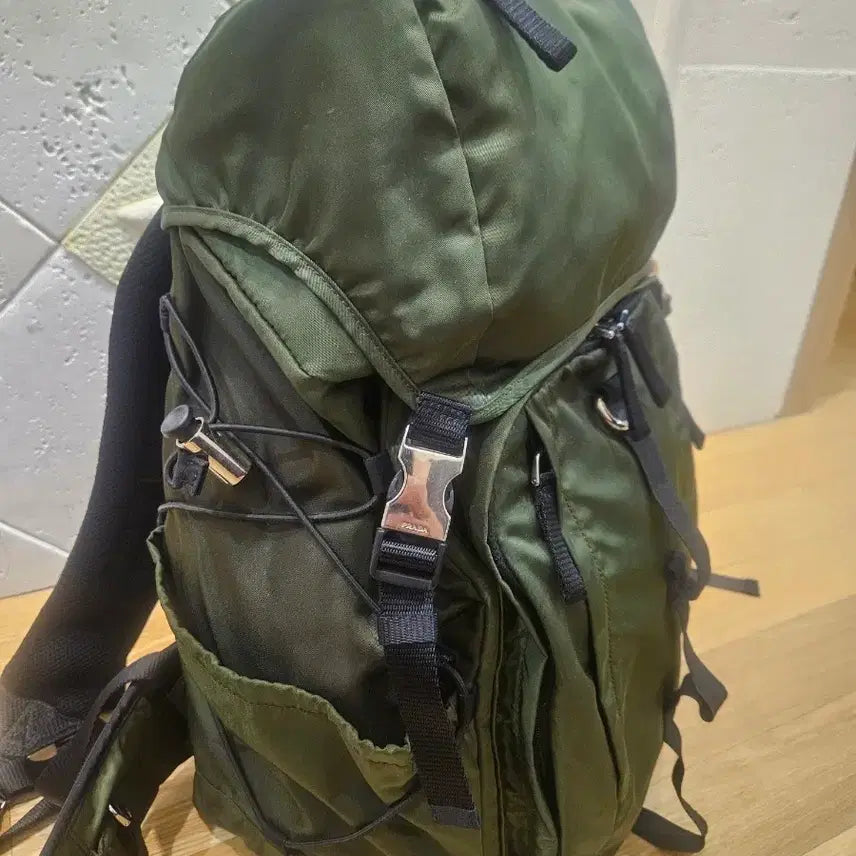 [BUNJANG] Prada Saffiano Trim Drawstring Backpack / 프라다 사피아노 트리밍 드로우스트링 백팩