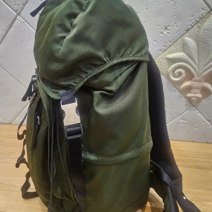 [BUNJANG] Prada Saffiano Trim Drawstring Backpack / 프라다 사피아노 트리밍 드로우스트링 백팩