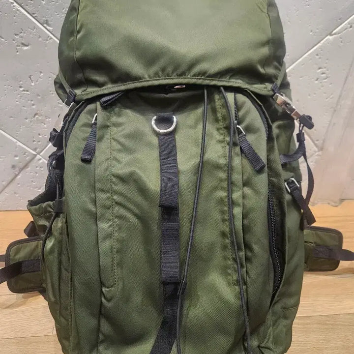 [BUNJANG] Prada Saffiano Trim Drawstring Backpack / 프라다 사피아노 트리밍 드로우스트링 백팩