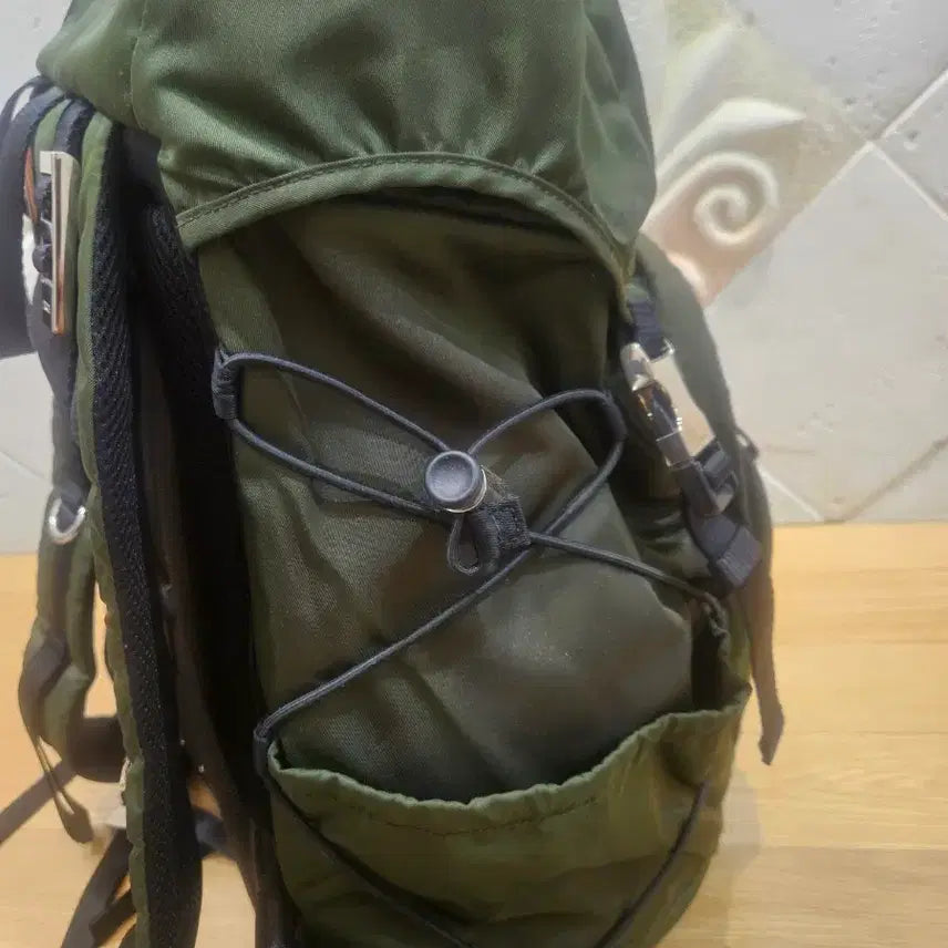 [BUNJANG] Prada Saffiano Trim Drawstring Backpack / 프라다 사피아노 트리밍 드로우스트링 백팩