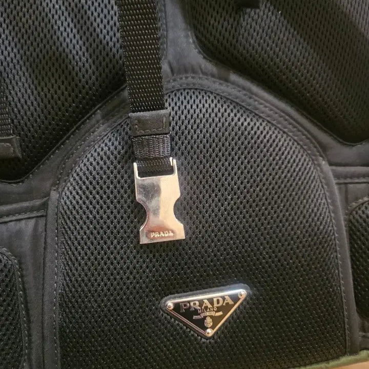 [BUNJANG] Prada Saffiano Trim Drawstring Backpack / 프라다 사피아노 트리밍 드로우스트링 백팩