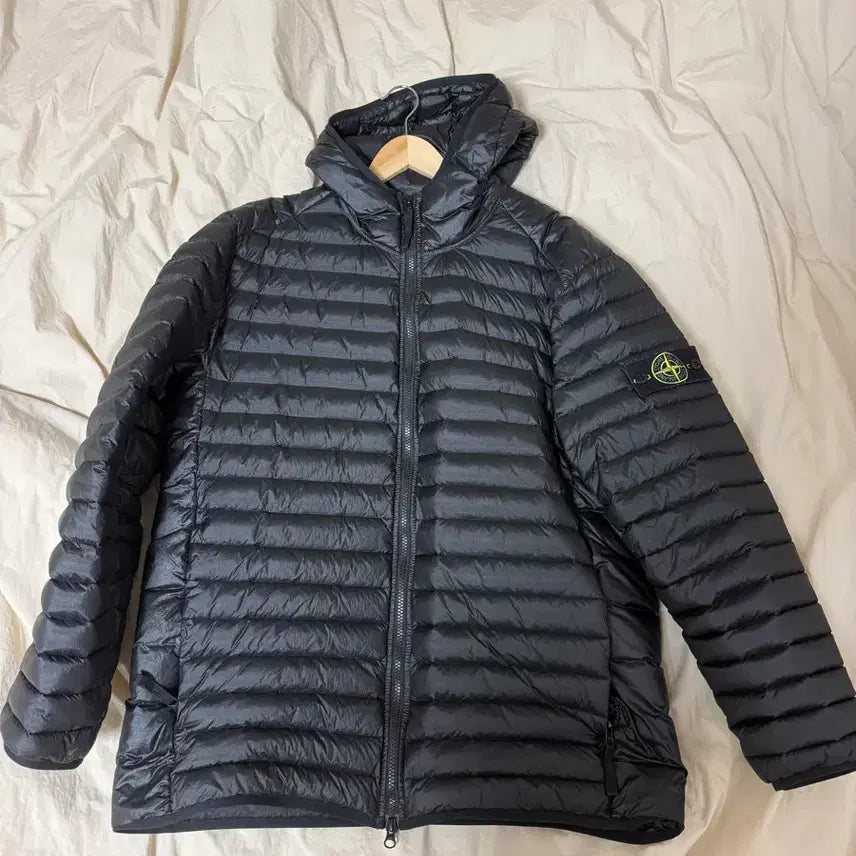 [BUNJANG] Stone Island Lightweight Padded Jacket / 스톤아일랜드 경량패딩 xl