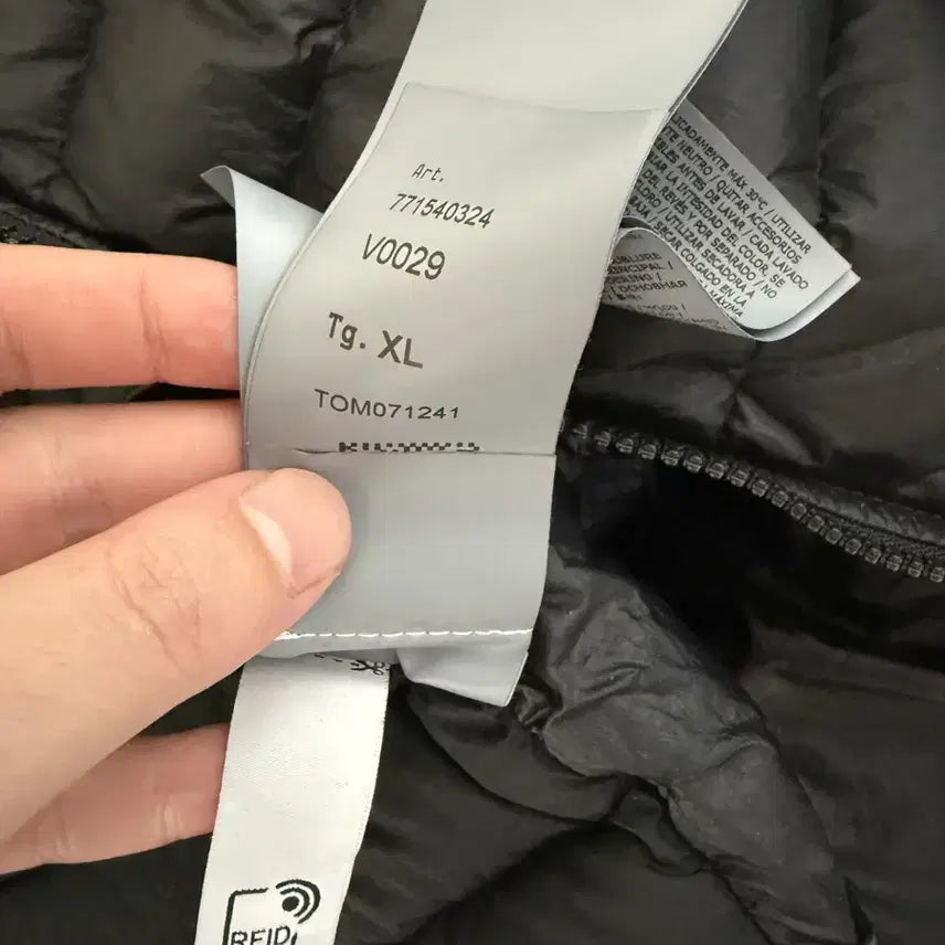 [BUNJANG] Stone Island Lightweight Padded Jacket / 스톤아일랜드 경량패딩 xl