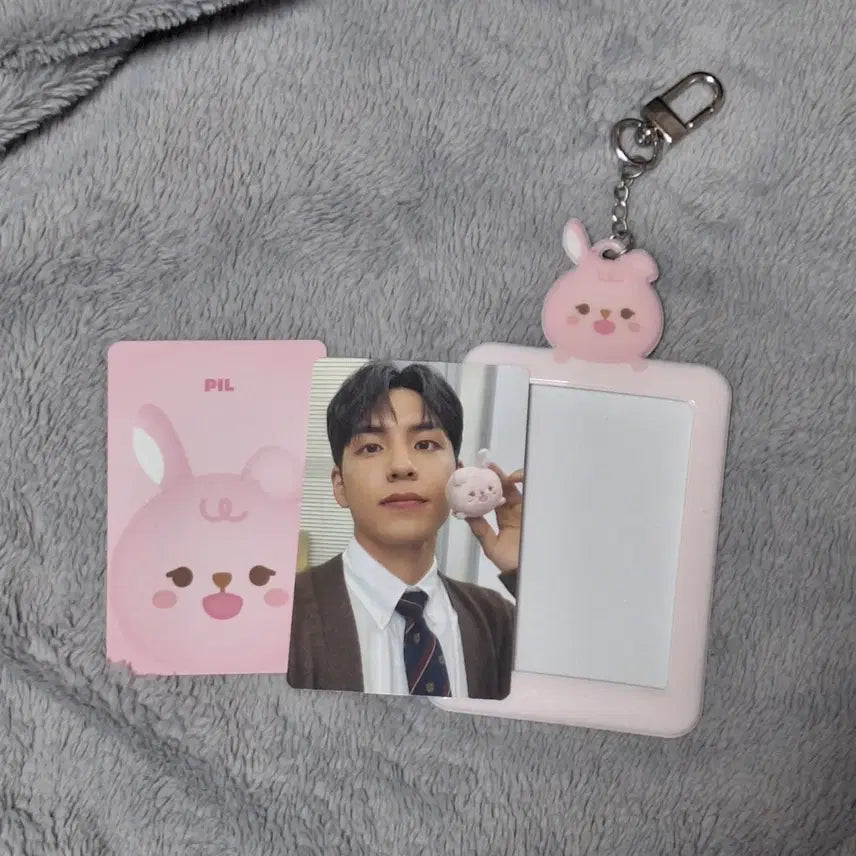 [BUNJANG] DAY6 Wonpil Denimalz Photocard Holder &amp; Photo Frame (Includes Photocard) / 데이식스 원필 필끼 데니멀즈 포카 홀더 포토 프레임 (포카포함)