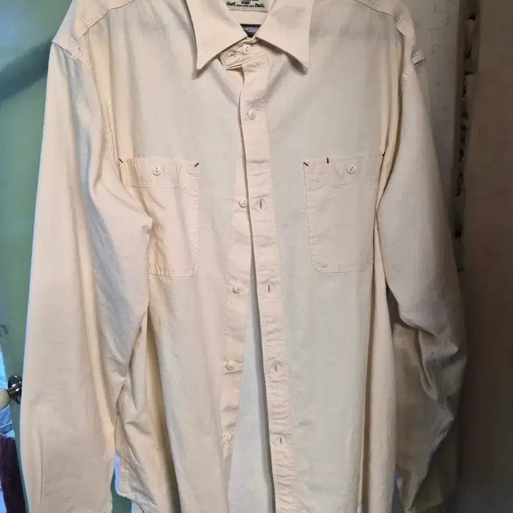 [BUNJANG] Bants White Chambray Shirt (Size M) / 반츠 bants 화이트 샴브레이셔츠 M 사이즈