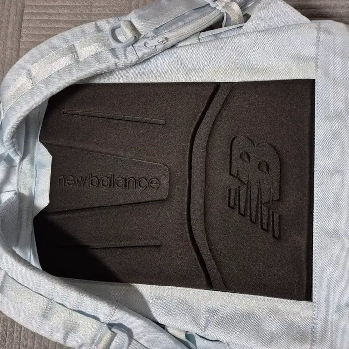 [BUNJANG] New Balance Bulky Backpack / 뉴발란스 벌키백팩
