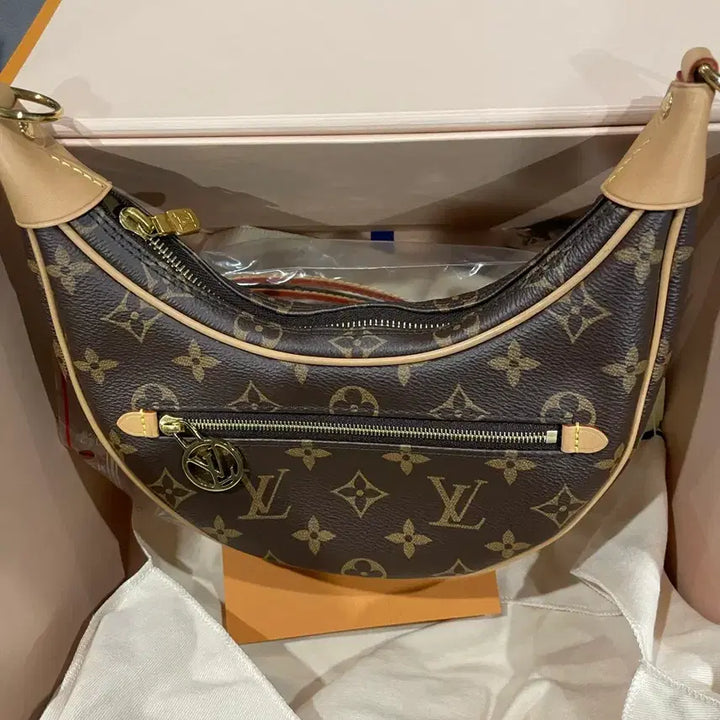 [BUNJANG] Louis Vuitton Loop Hobo Bag / 루이비통 루프호보백