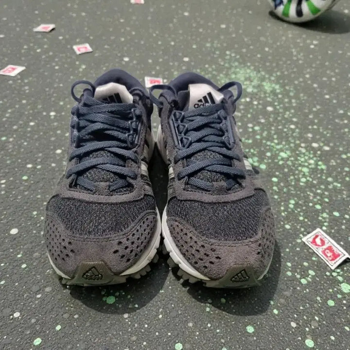 [BUNJANG] Adidas Gray Hiking Shoes 240 / 아디다스 회색 운동화 240
