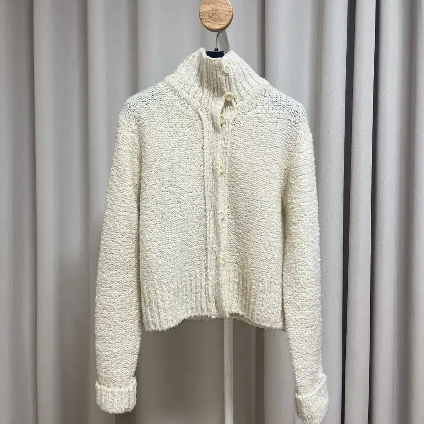 [BUNJANG] LE Ivory High-Neck Hidden Button Cardigan / le 하이넥 히든 버튼 가디건 (아이보리)